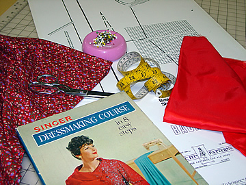 girl_cutting